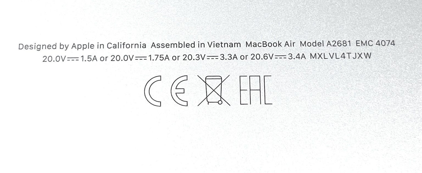 2022 Apple MacBook Air 13,6" Laptop M2 Chip 8GB RAM 256GB SSD iCloud-Blocked - DEFEKT - ERSATZTEILE SPENDER