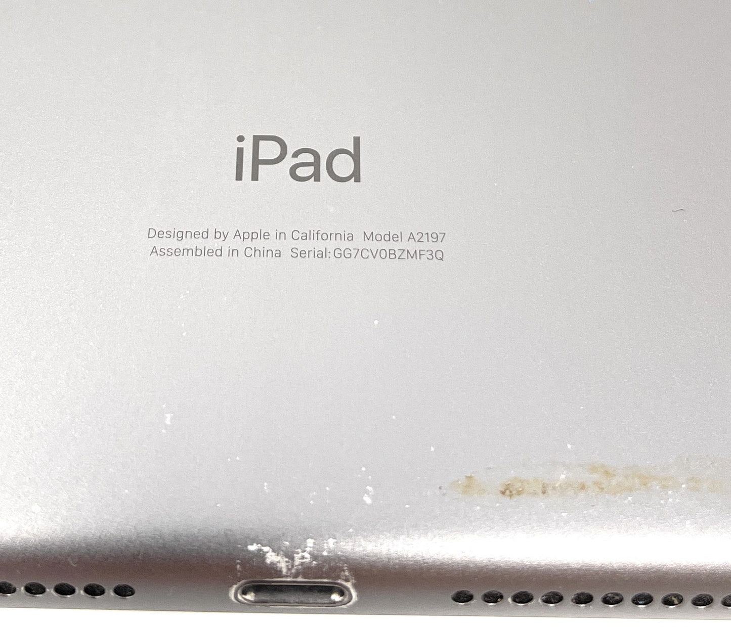 2019 Apple iPad 10,2" Wi-Fi 128GB Silber iCloud-Blocked - DEFEKT - ERSATZTEILE SPENDER