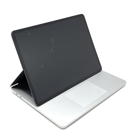 Microsoft Surface Laptop Studio 14,4" i7 16GB RAM 512GB SSD - DEFEKT - ERSATZTEILE  SPENDER