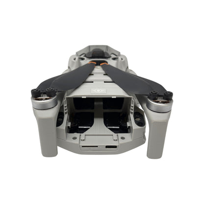 DJI Mini 4 Pro Kameradrohne Flugdrohne Quadrocopter 4K - DEFEKT - ERSATZTEILE  SPENDER