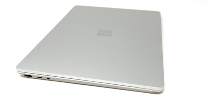 Microsoft Surface Laptop Go 2 12,4" i5 8GB RAM 128GB SSD - DEFEKT - ERSATZTEILE  SPENDER