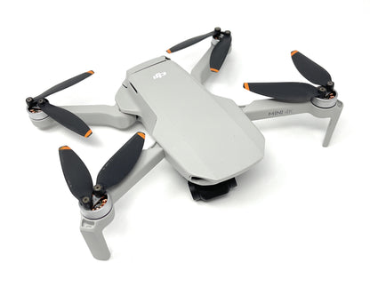 DJI Mini 4K UHD Kameradrohne Flugdrohne - DEFEKT - ERSATZTEILE  SPENDER
