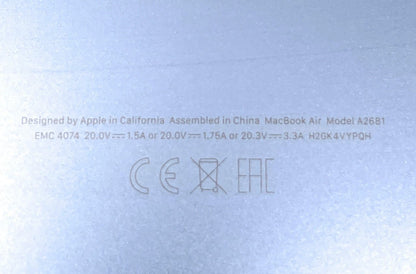 Apple MacBook Air 13,6 Zoll Notebook 2022 M2 8GB 256GB iCloud-Blocked - DEFEKT - ERSATZTEILE SPENDER