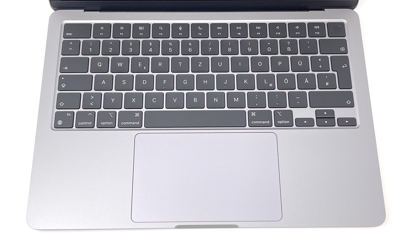 2022 Apple MacBook Air 13,6" Laptop M2 Chip 8GB RAM 256GB SSD iCloud-Blocked - DEFEKT - ERSATZTEILE SPENDER