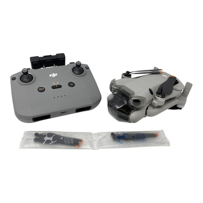 2023 DJI Mini 4 Pro Kameradrohne Flugdrohne 4K Drohne - DEFEKT - ERSATZTEILE  SPENDER