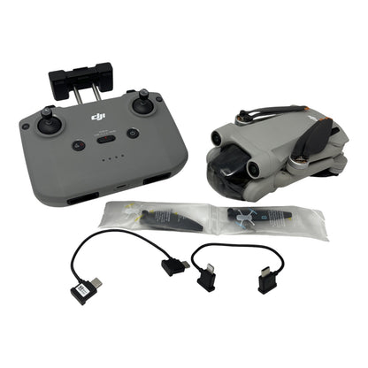 DJI Mini 3 Pro Quadrocopter Flugdrohne 4K/60fps Kamera - DEFEKT - ERSATZTEILE  SPENDER