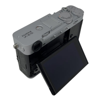 Fujifilm X-E5 Silber Kamera Digitale Kompaktkamera - DEFEKT - ERSATZTEILE  SPENDER