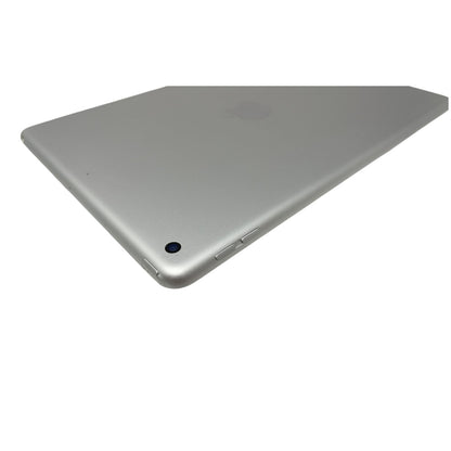 2020 Apple iPad 10,2" Tablet Wi-Fi 32GB Silber - DEFEKT - ERSATZTEILE  SPENDER