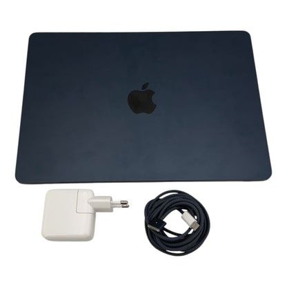 Apple MacBook Air 13,6" M2 Chip 8GB RAM 512GB SSD - DEFEKT - ERSATZTEILE  SPENDER