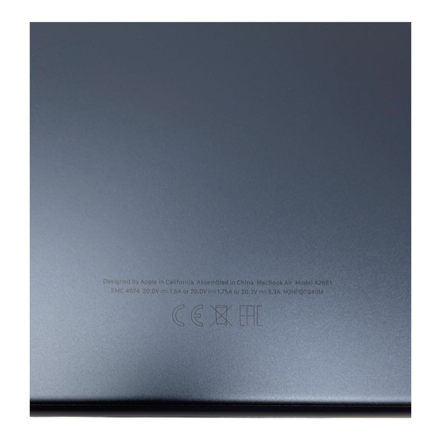 2022 Apple MacBook Air 13,6" M2 Chip 8GB RAM 256GB SSD - DEFEKT - ERSATZTEILE  SPENDER