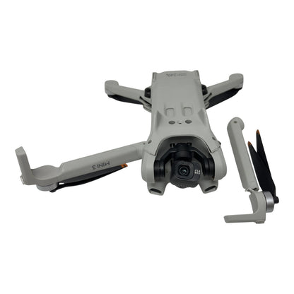 DJI Mini 3 Kameradrohne Flugdrohne Quadrocopter Ersatzteil/Defekt - DEFEKT - ERSATZTEILE  SPENDER