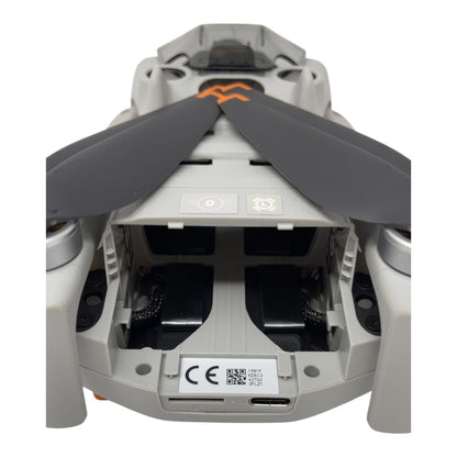 DJI Mini 4 Pro Kameradrohne Flugdrohne - DEFEKT - ERSATZTEILE  SPENDER