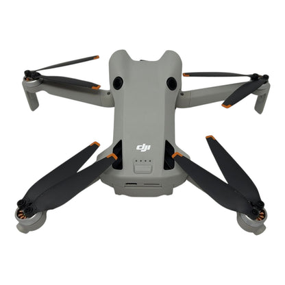 DJI Mini 4 Pro Kameradrohne Flugdrohne - DEFEKT - ERSATZTEILE  SPENDER
