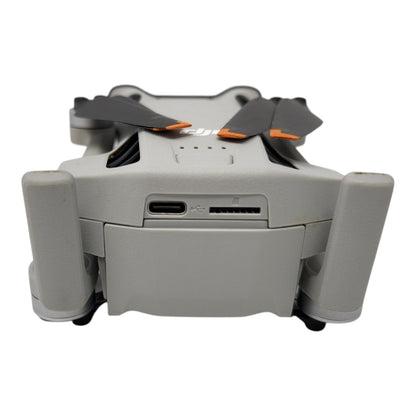 DJI Mini 4 Pro Kameradrohne Flugdrohne - DEFEKT - ERSATZTEILE  SPENDER