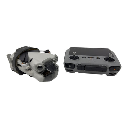 DJI Mini 4 Pro Kameradrohne Flugdrohne - DEFEKT - ERSATZTEILE  SPENDER