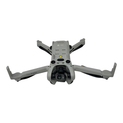 DJI Mini 4 Pro Kameradrohne Flugdrohne - DEFEKT - ERSATZTEILE  SPENDER