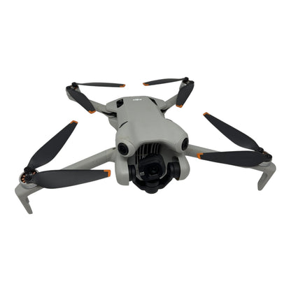 DJI Mini 4 Pro Kameradrohne Flugdrohne - DEFEKT - ERSATZTEILE  SPENDER