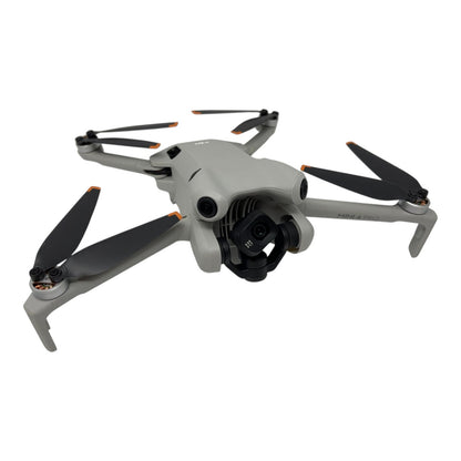 DJI Mini 4 Pro Kameradrohne Flugdrohne - DEFEKT - ERSATZTEILE  SPENDER