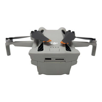 DJI Mini 4 Pro Kameradrohne Flugdrohne - DEFEKT - ERSATZTEILE  SPENDER