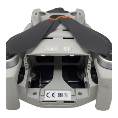 DJI Mini 4 Pro Kameradrohne Flugdrohne - DEFEKT - ERSATZTEILE  SPENDER