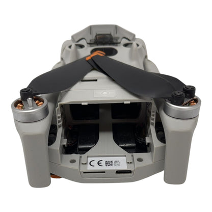 DJI Mini 4 Pro Kameradrohne Flugdrohne - DEFEKT - ERSATZTEILE  SPENDER