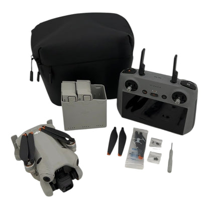 DJI Mini 4 Pro Kameradrohne Flugdrohne - DEFEKT - ERSATZTEILE  SPENDER