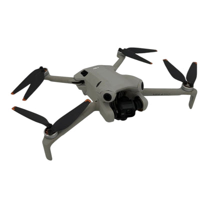 DJI Mini 4 Pro Kameradrohne Flugdrohne - DEFEKT - ERSATZTEILE  SPENDER