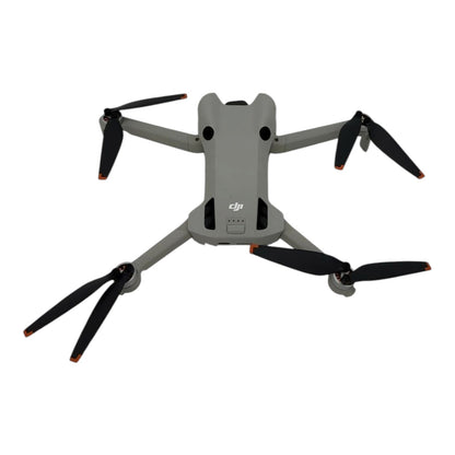 DJI Mini 4 Pro Kameradrohne Flugdrohne Quadrocopter - DEFEKT - ERSATZTEILE  SPENDER