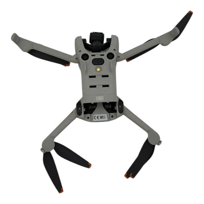DJI Mini 4 Pro Kameradrohne Flugdrohne Quadrocopter - DEFEKT - ERSATZTEILE  SPENDER