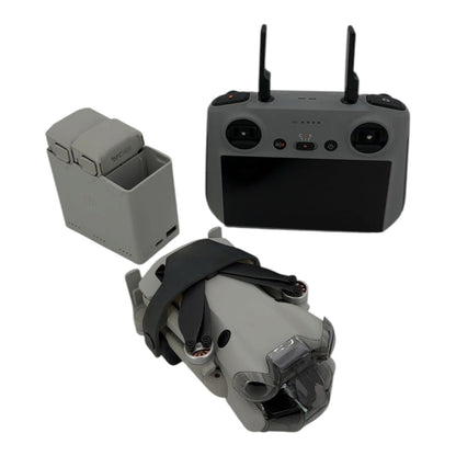 DJI Mini 4 Pro Kameradrohne Flugdrohne Quadrocopter - DEFEKT - ERSATZTEILE  SPENDER