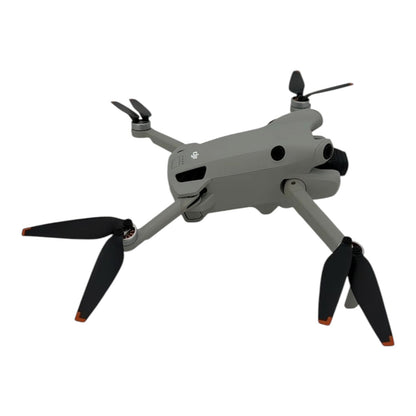 DJI Mini 4 Pro Kameradrohne Flugdrohne Quadrocopter - DEFEKT - ERSATZTEILE  SPENDER