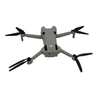 DJI Mini 4 Pro Kameradrohne Flugdrohne Quadrocopter - DEFEKT - ERSATZTEILE  SPENDER