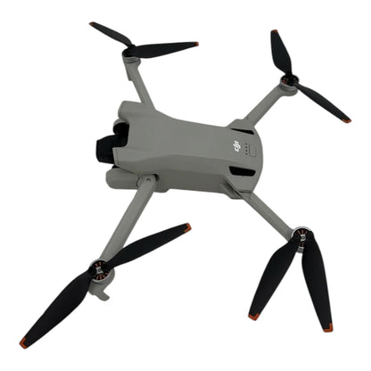DJI Mini 3 Kameradrohne Flugdrohne Quadrocopter - DEFEKT - ERSATZTEILE  SPENDER