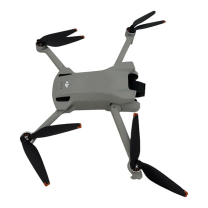 DJI Mini 3 Kameradrohne Flugdrohne Quadrocopter - DEFEKT - ERSATZTEILE  SPENDER