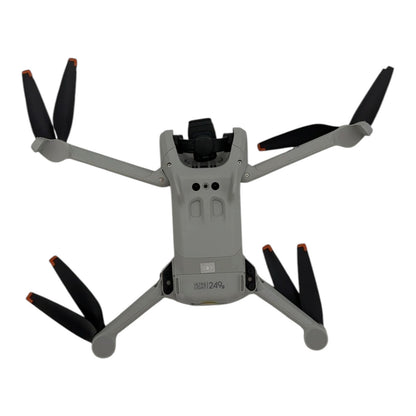 DJI Mini 3 Kameradrohne Flugdrohne Quadrocopter - DEFEKT - ERSATZTEILE  SPENDER