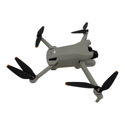 DJI Mini 3 Kameradrohne Flugdrohne Quadrocopter - DEFEKT - ERSATZTEILE  SPENDER