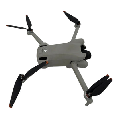 DJI Mini 3 Kameradrohne Flugdrohne Quadrocopter - DEFEKT - ERSATZTEILE  SPENDER