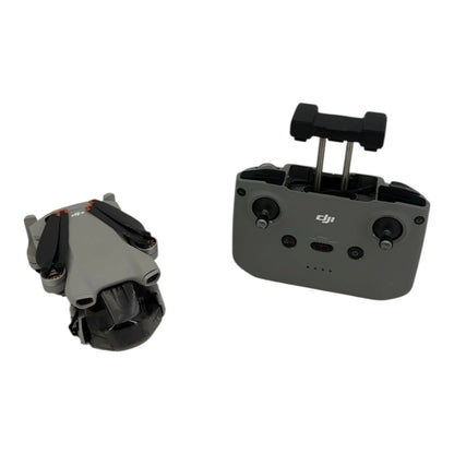 DJI Mini 3 Kameradrohne Flugdrohne Quadrocopter - DEFEKT - ERSATZTEILE  SPENDER