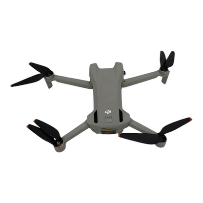 DJI Mini 3 Kameradrohne Flugdrohne Quadrocopter - DEFEKT - ERSATZTEILE  SPENDER