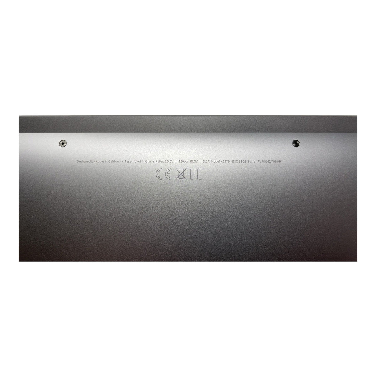 2020 Apple MacBook Air 13,3" Notebook i3 8GB 256GB - DEFEKT - ERSATZTEILE  SPENDER